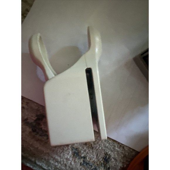 StampinUp Set Of 2 And Fiskers Round N Round Twist Martha Stewart Puncher - Picture 5 of 6